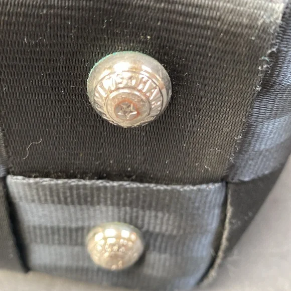 Harvey seatbelt purse Preloved - Picture 10 of 11